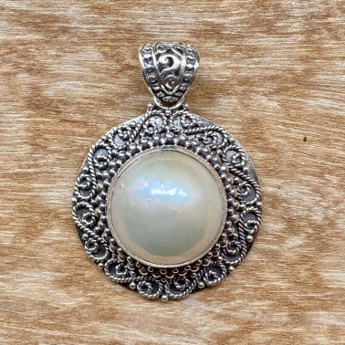 PD 15274 WPL-(HANDMADE 925 BALI SILVER FILIGREE PENDANTS WITH MABE PEARL)